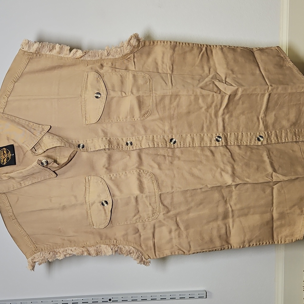 Milwuakee Leather | Men's Beige Sleeveless Button-Down | L
